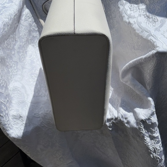 Kate Spade zip top tote bag bone color - Picture 6 of 12